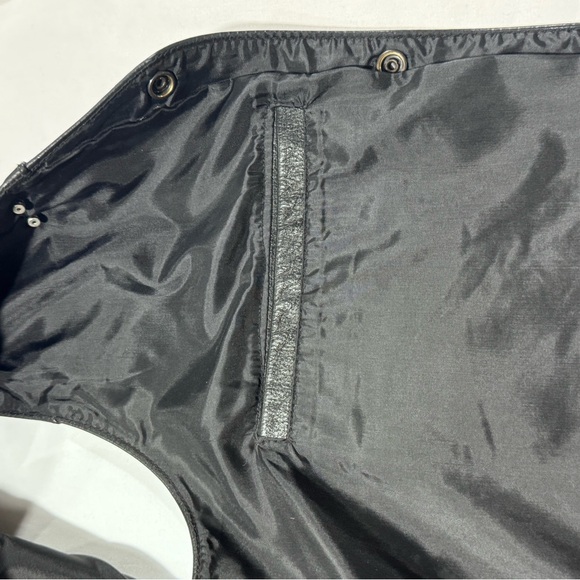 VINTAGE FMC BMW MOTORCYCLE LEATHER VEST WITH‎ COMMEMORATIVE PATCHES & PINS SZ 44 - Picture 13 of 13